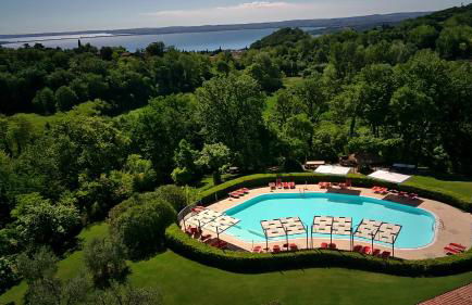 Garda Hill Boutique Apartments with Panoramic Pools e Agriturismo - Foto 9