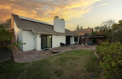Hilltop Escape in Carmel Valley - Photo 3