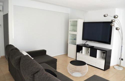 Spacious Apartment in Tarragona + Pool - Foto 25