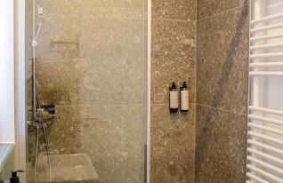 HOMELY STAY Studio 9 - Stylish & Convenient Self-Check-In Studio in Munich - Foto 17