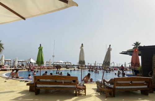 Beautiful Villa with terrace & garden - Foto 28