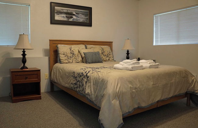 Incredible Water Views, Deck Relaxing Retreat Greenbank Getaway by Avantstay - Foto 14