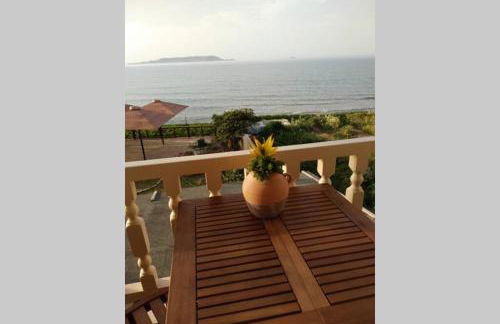 Flokos. Lazy days, balmy nights on the seafront - Foto 12