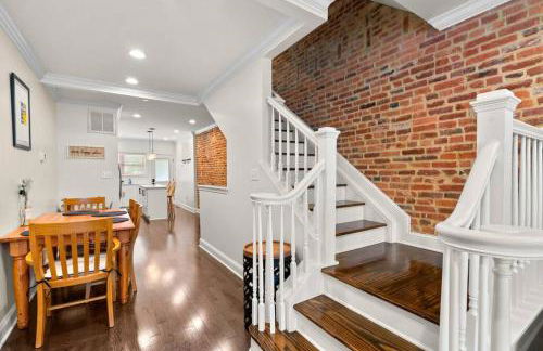 Federal Hill Luxury with Parking & Harbor View Rooftop - Foto 34