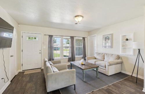 2BR Apt 10 min to OU Medical #TA - Photo 7