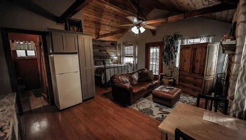 Blue Bird Cabin with Hot Tub in Texas Hill Country - Foto 5