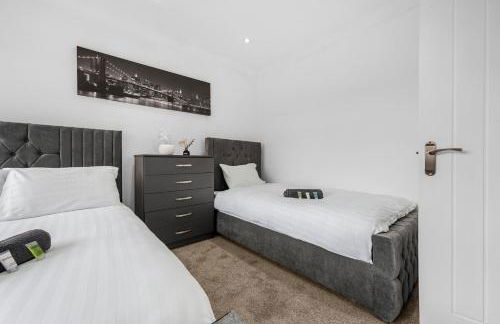 Stylish 3-Bed Close to MCR City Centre for 8 Guests - Foto 26