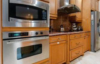 Villa Hibiscus-Waterfront-Free Heated Pool-Dock-Bikes-Other Amenities - Photo 25