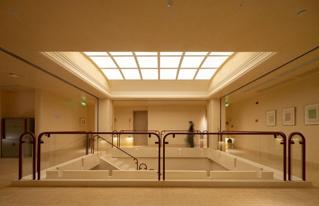 Golden Age Hotel - Photo 3