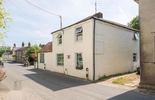 4 Bed-2 Bath-Bar-Pool Table-Library- Xmas venue - Photo 26