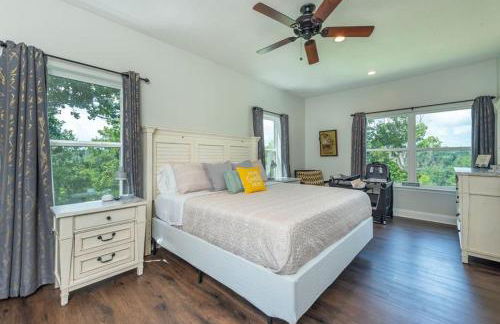 Funtastic Retreat! PS5, View, Goats, Hot Tub, Karaoke - Foto 18