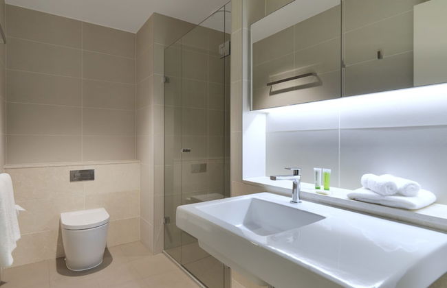 Wyndham Hotel Melbourne - Photo 32