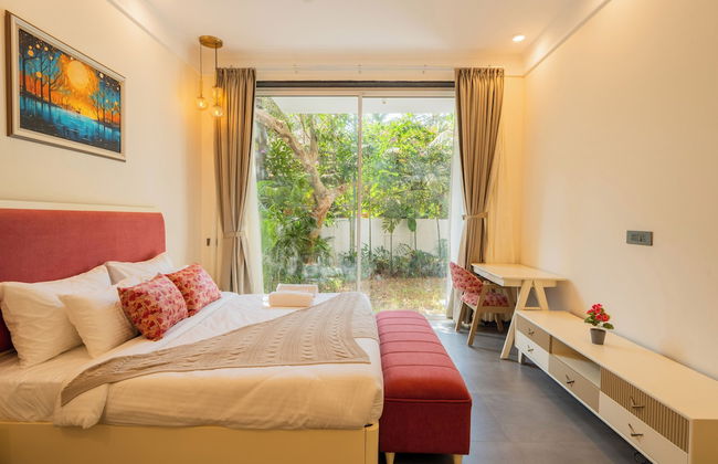 ELIVAAS Laguna Camellia | Luxe 4 BHK Villa Near Popular Beaches with Private Pool - Photo 6