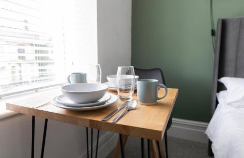 Bay City Studio Apartments - Foto 25