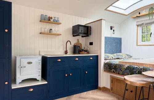 Luxury Shepherds Hut With Wood Fired Hot Tub - Foto 11