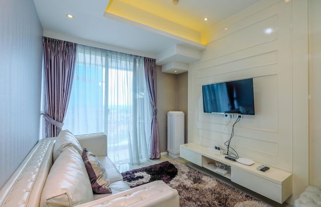 Luxury and Premium 2BR Apartment at Casa Grande Residence - Photo 12