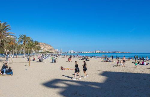 HB Apartaments Playa del Postiguet Beach - Photo 2