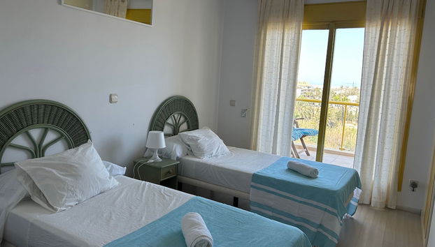 Ático-duplex Lagos del Castillo - Foto 4, Habitación