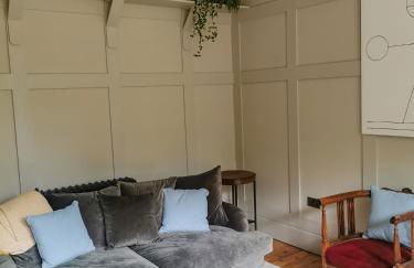 Jameswood Villa - Photo 27