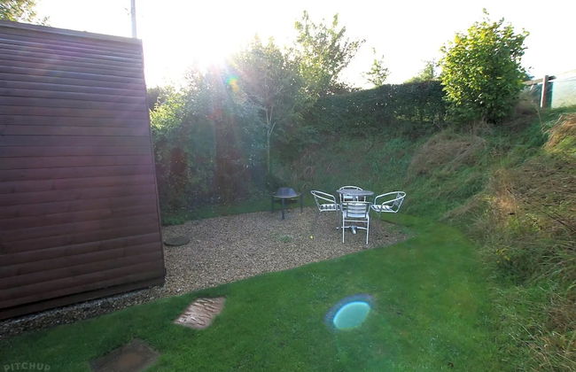 Beautiful Twin Glamping Pod in Salisbury - Photo 7