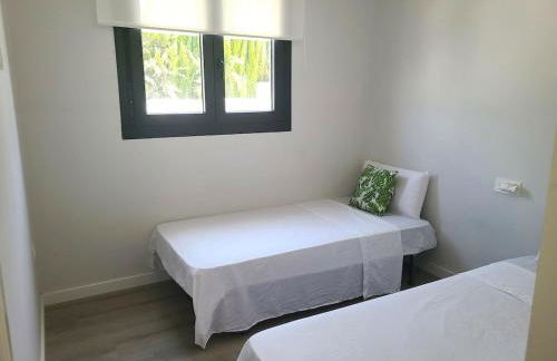 Bungalow Hidden Paradise, cerca de la playa Deveses - Foto 7