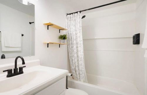 Awesome house near BYU with lots of amenities - Photo 35