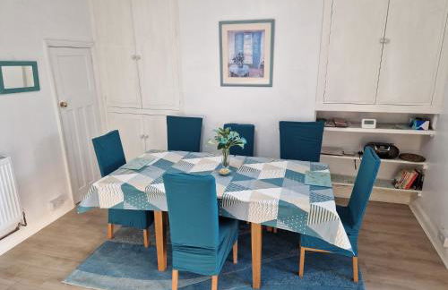 Bob's House quiet retreat with large shared garden - Foto 26