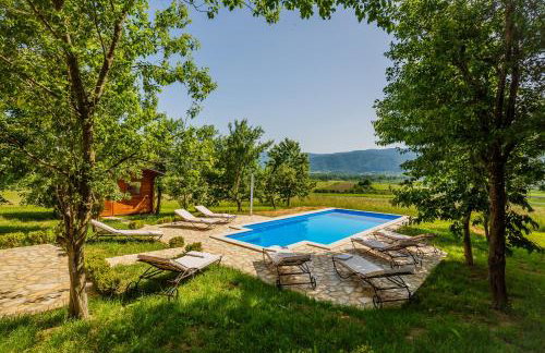 Beautiful cottage with heated pool for 22 ppl - Foto 62