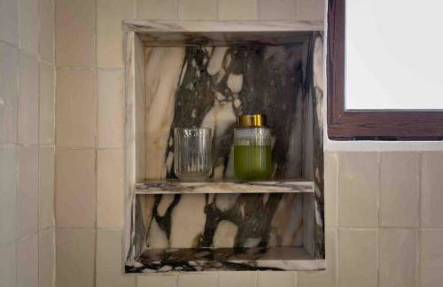 The Old House with Heated Pool, BBQ, Fireplace - Photo 12