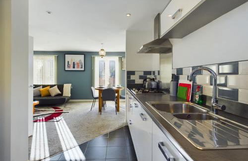 247 Serviced Accommodation in Stafford- 3BR Townhouse - Foto 2