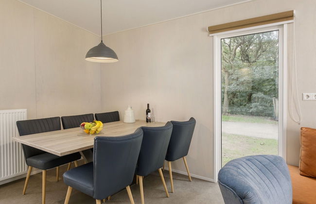 Kijkduin Chalet Near Beach - Photo 15