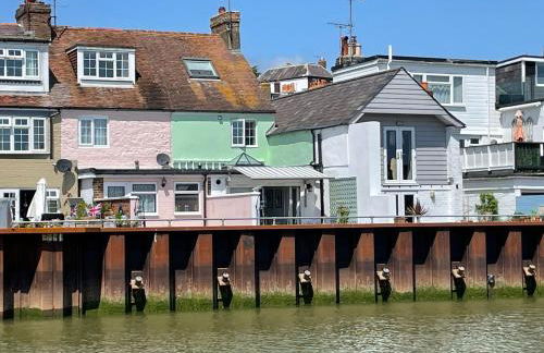 Dove Cottage is a Central, Riverside, Charming Victorian Cottage - Foto 2