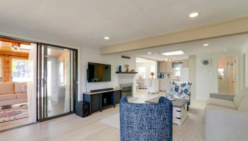 2 Mi to Seagull Beach Charming Family Home - Foto 5