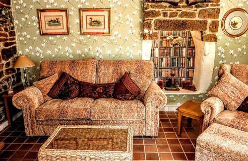 Butterfly Lodge quirky rural home stunning views - Photo 15