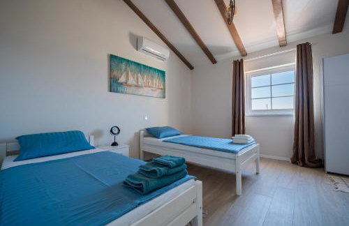 Villa Bohemica with Private Heated Pool - Photo 27