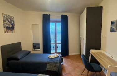 Fronte lago nel centro storico “La Casa del Lago” - Foto 22