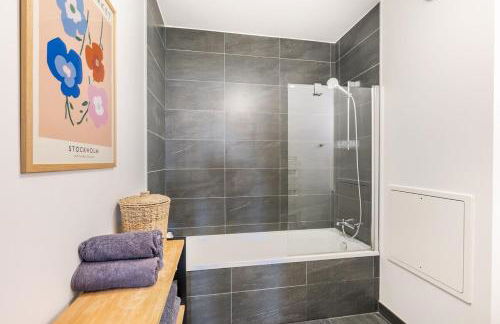 Basel-Tram 8-Tristate-Bridge-Riverview - Foto 50