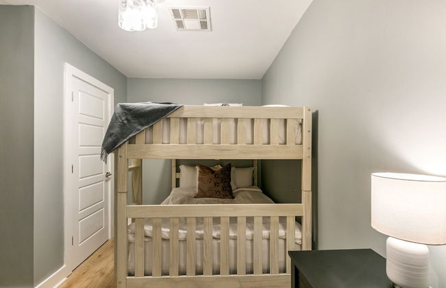 Modern Condos in California Building by Hosteeva - Foto 11