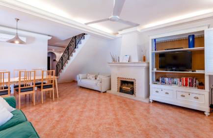 2 BDR House W/Terrace in Praia Verde by LovelyStay - Foto 18