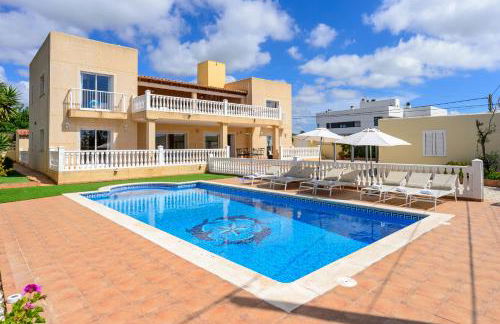 Villa next to playa Bossa - Foto 10