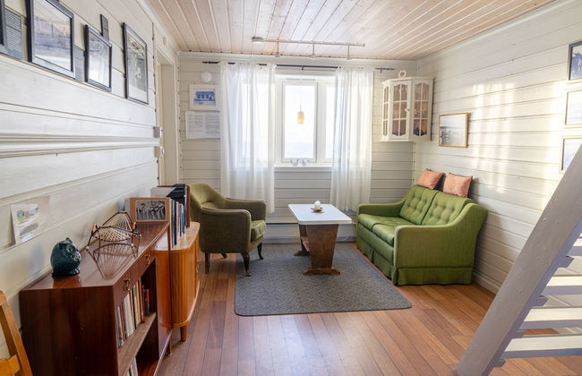 Ekker Island Arctic Lodge - Photo 31