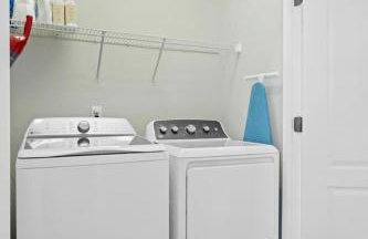 Stunning Beach Getaway - Steps to Ocean - Foto 36