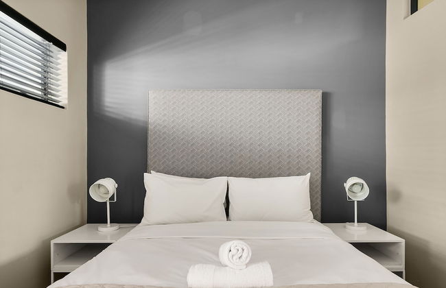 Easy Stay - The Vantage - Photo 34