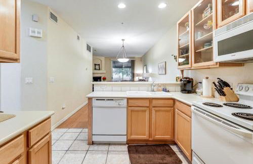 Golf Course Views! Relaxing and Convenient Mesa Unit - Foto 12