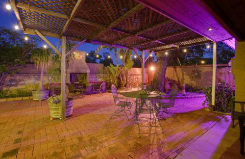 Charming Spring Valley Retreat with Private Pool! - Foto 31