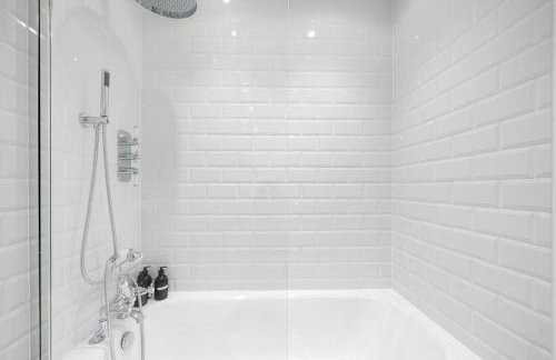 Idyllic Waterside Cottage in Mid Devon - Photo 7