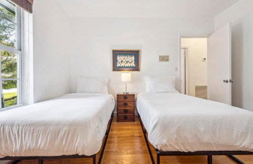 Tranquil Heirloom Hideaway Pool in South Miami - Foto 35