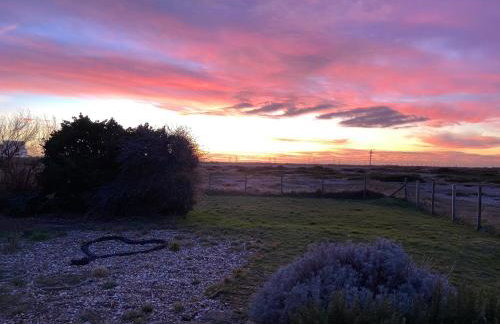 Charming original fishermans cottage on Dungeness beach - Photo 4