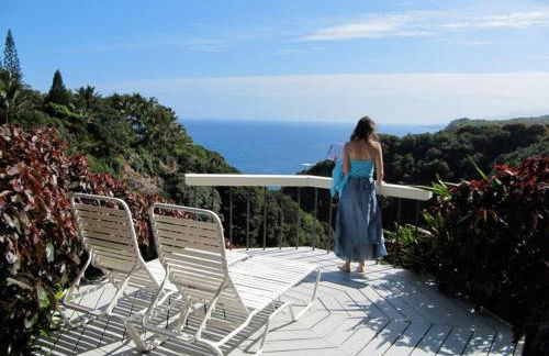Waterfall House with Ocean Views in Haiku, Maui - Photo 16