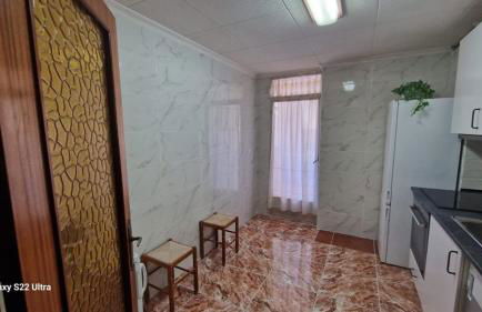 Piso Grande Amplio para grandes grupos 4 Dormitorios 2 baños,Asc 4AC y WIFI - Photo 22